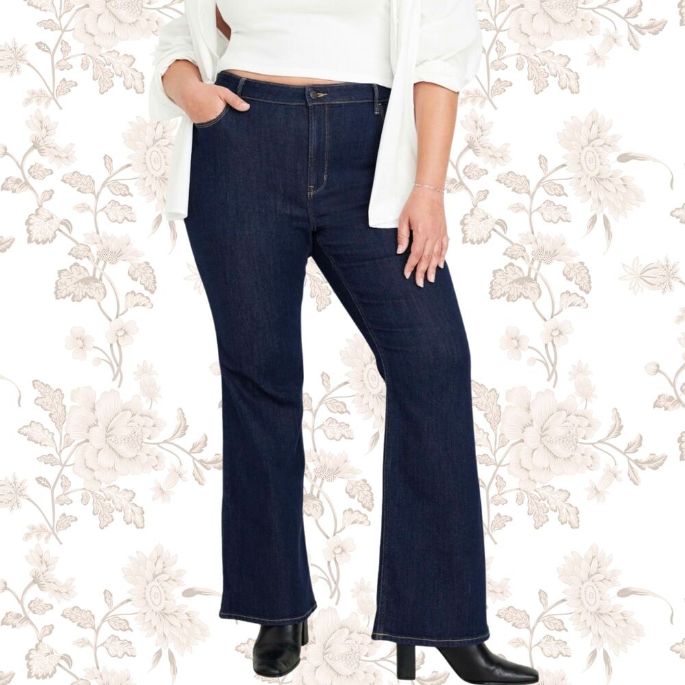 Old Navy Flare Jeans | 22 Long | EUC |